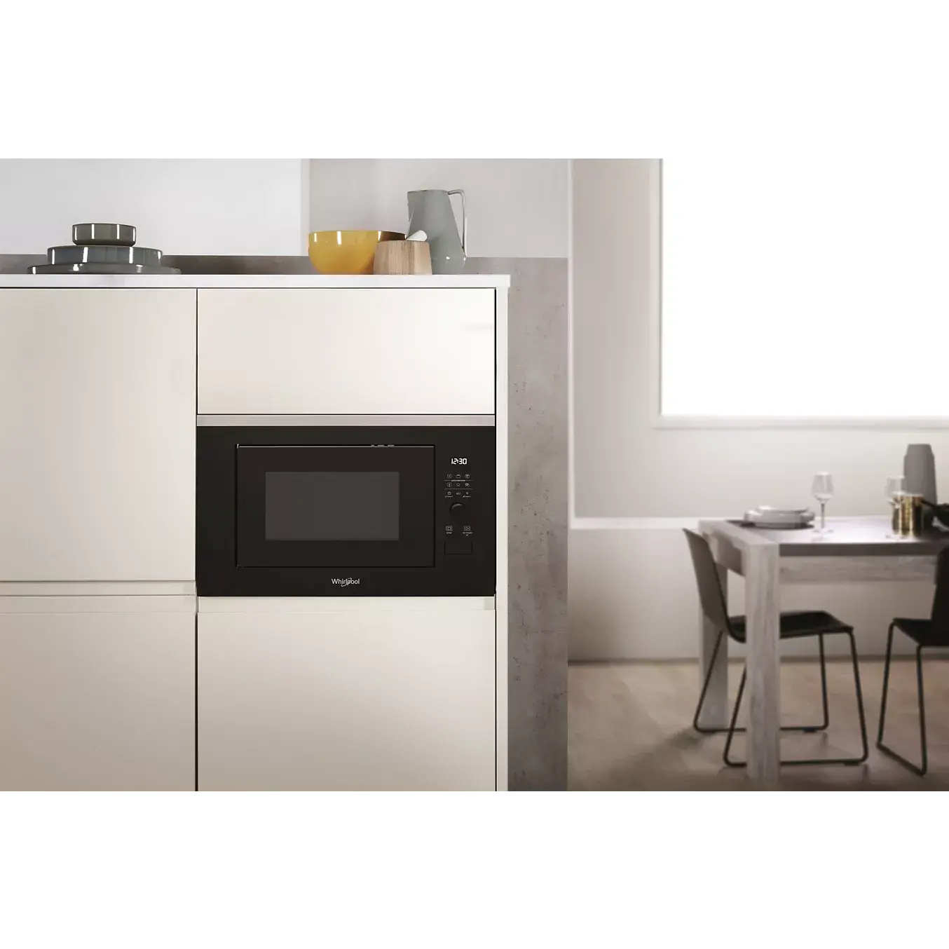 Micro ondes grill encastrable WHIRLPOOL WMF250G DUMANOIR
