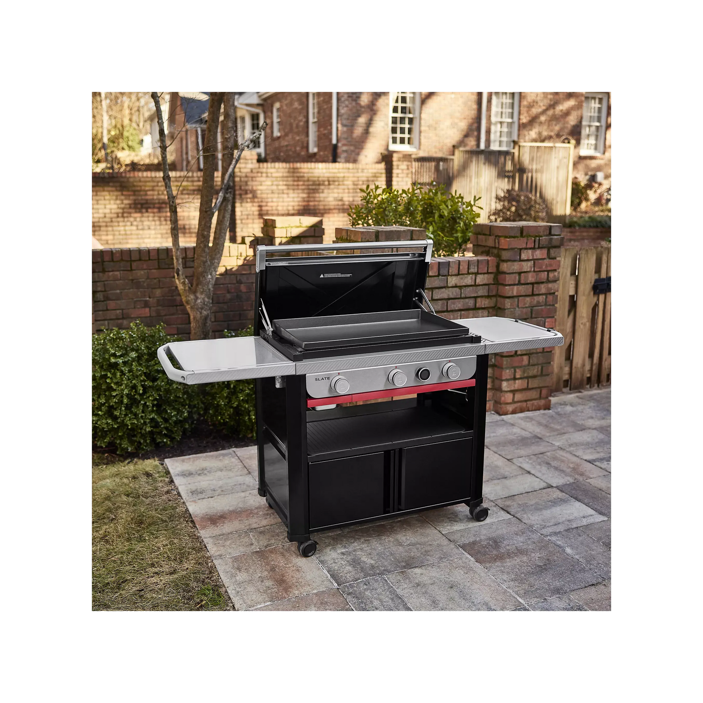 Plancha gaz WEBER black 3 brûleurs sur chariot, 76x46 cm