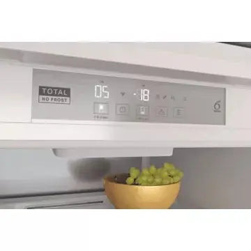 Réfrigérateur combiné encastrable WHIRLPOOL	WHC18T574P Supreme Silence
