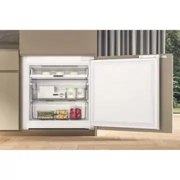 Réfrigérateur combiné encastrable  WHIRLPOOL	WHSP70T232P Supreme Silence 70cm Auto